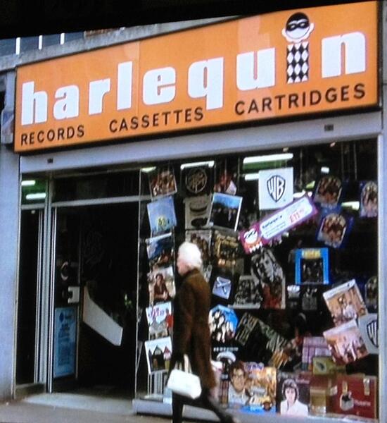 1030310062190ed0b92783325d325673--harlequin-vinyl-records