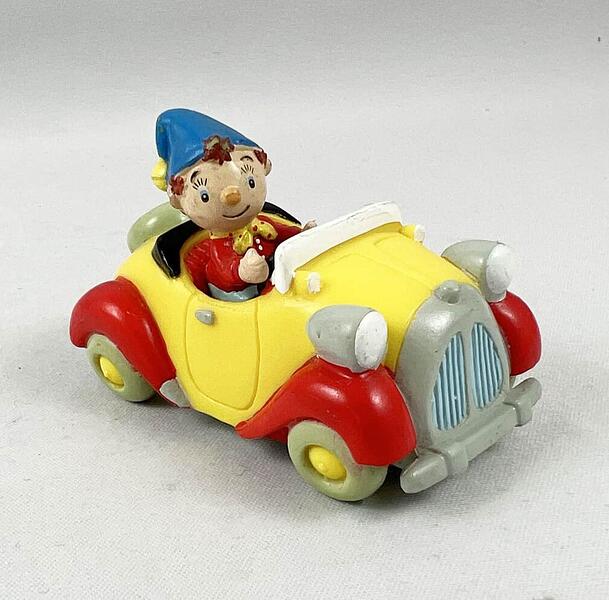 noddy---atlas-editions---noddy-with-car-p-image-498052-grande-1376065960