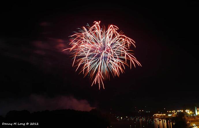 fireworks-over-the-coosa-river-5_7505779648_o