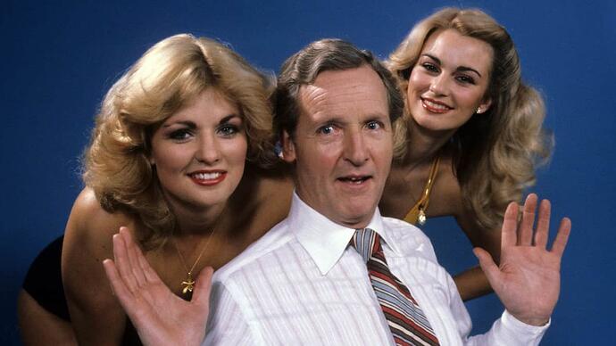 skynews-nicholas-parsons-sale-of-century_4904323-1622184856