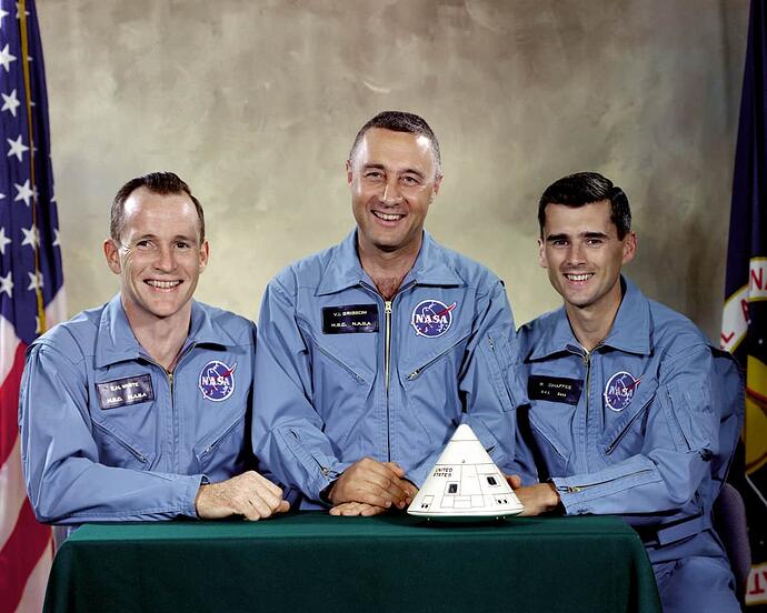 Apollo_1_Prime_Crew_-_GPN-2000-001159-236345087