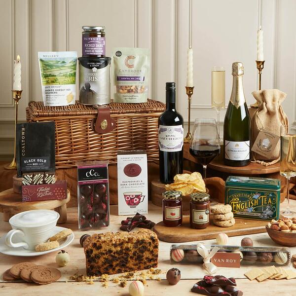 AW03-The-Prestige-Food_Wine-Hamper-Main-Image-1148718452