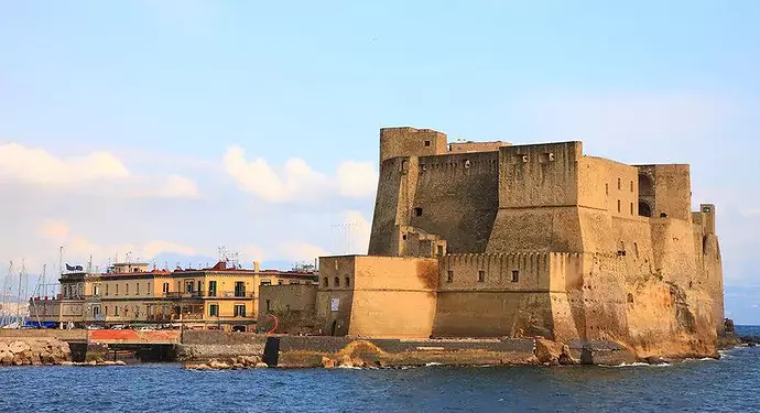 Castel-dellOvo-Napoli.jpg