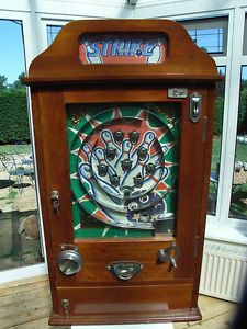 81486f9d8c1bf348ccc084dd3b37791e--vintage-slot-machines-vending-machines