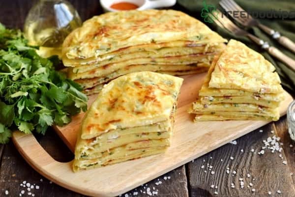 Flatbread-Recipe-from-Scratch-with-Cheesy-Potato-Filling-770x515