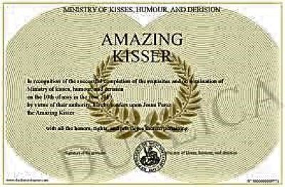 Buzz Amazing Kisser2 resized.