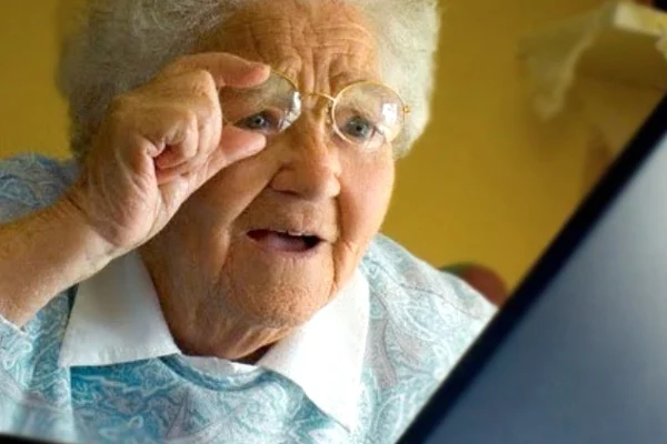 Granny-Grandma-Internet-old-people